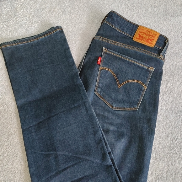 *SOLD* LEVI'S 714 Jeans - Picture 2 of 8
